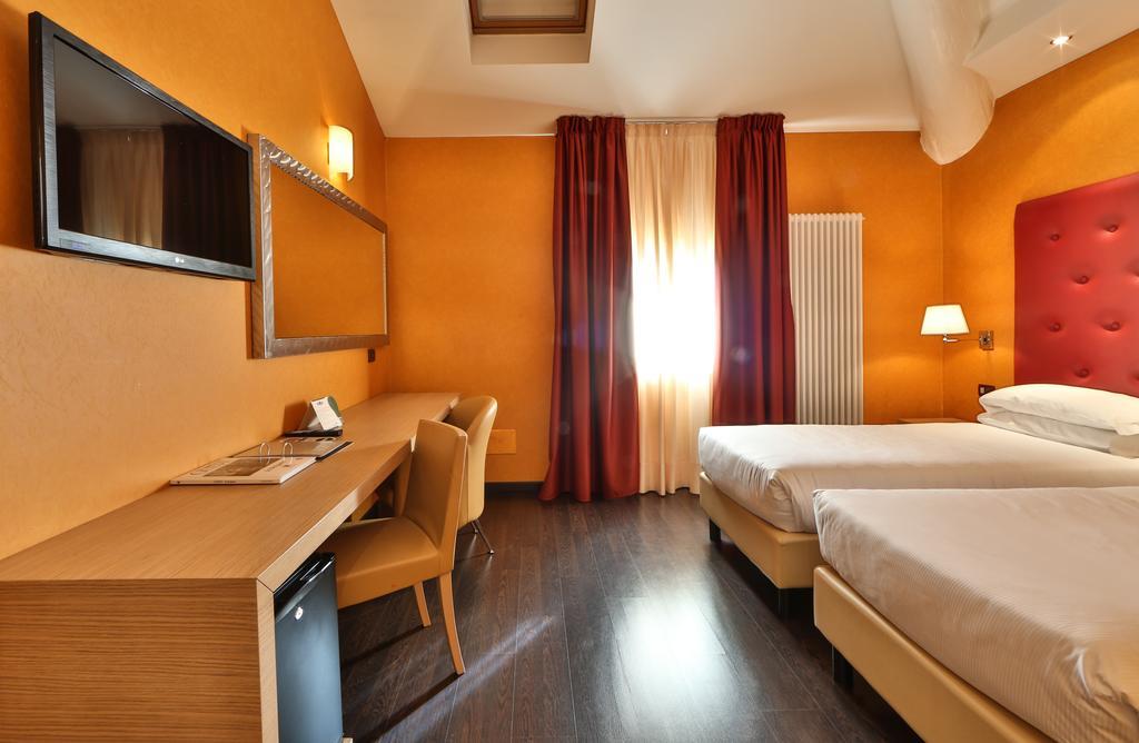 Best Western Hotel Piemontese Bergamo Exterior photo
